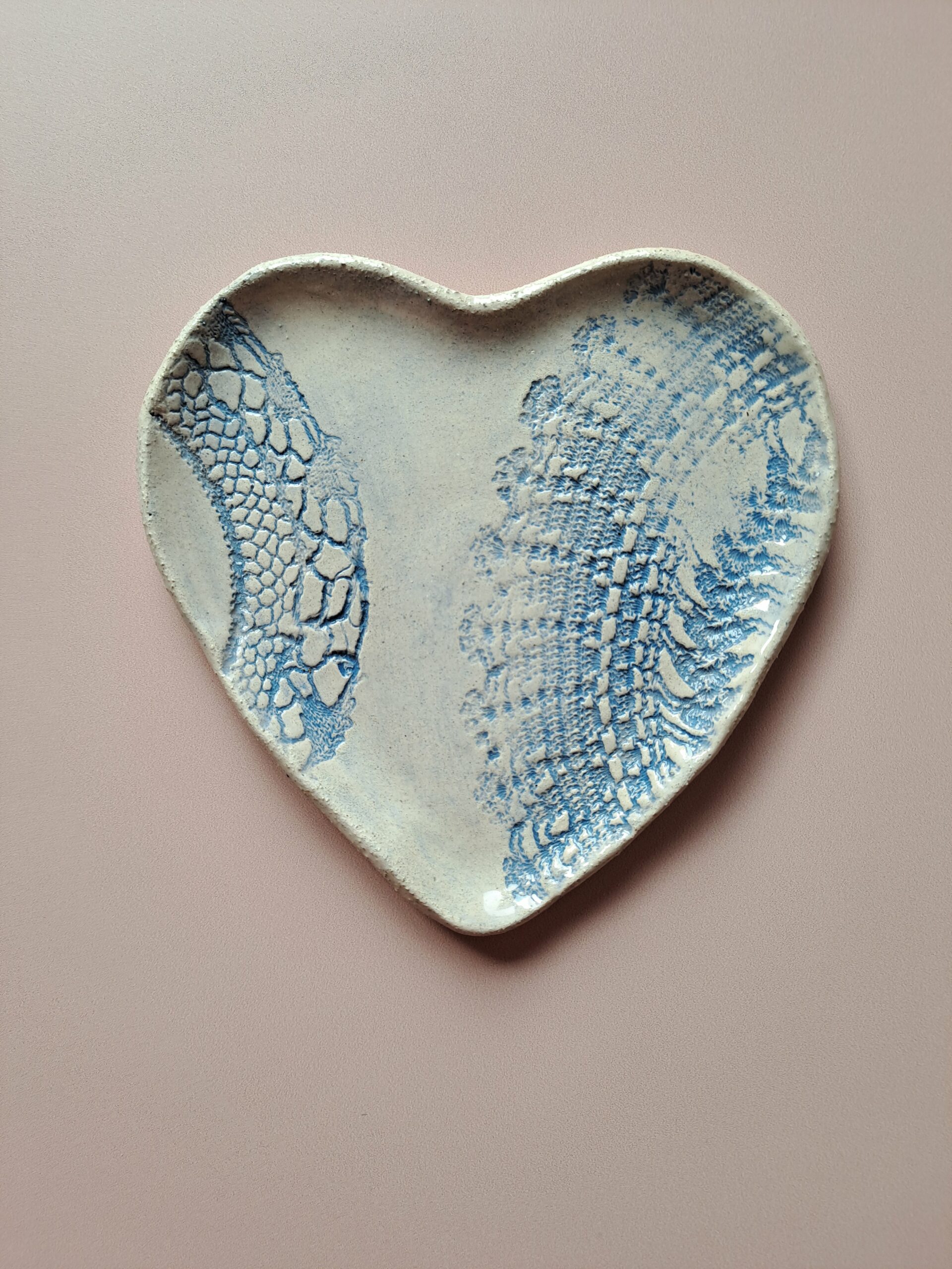 Porte-bijoux céramique dentelle bleue – Image 3