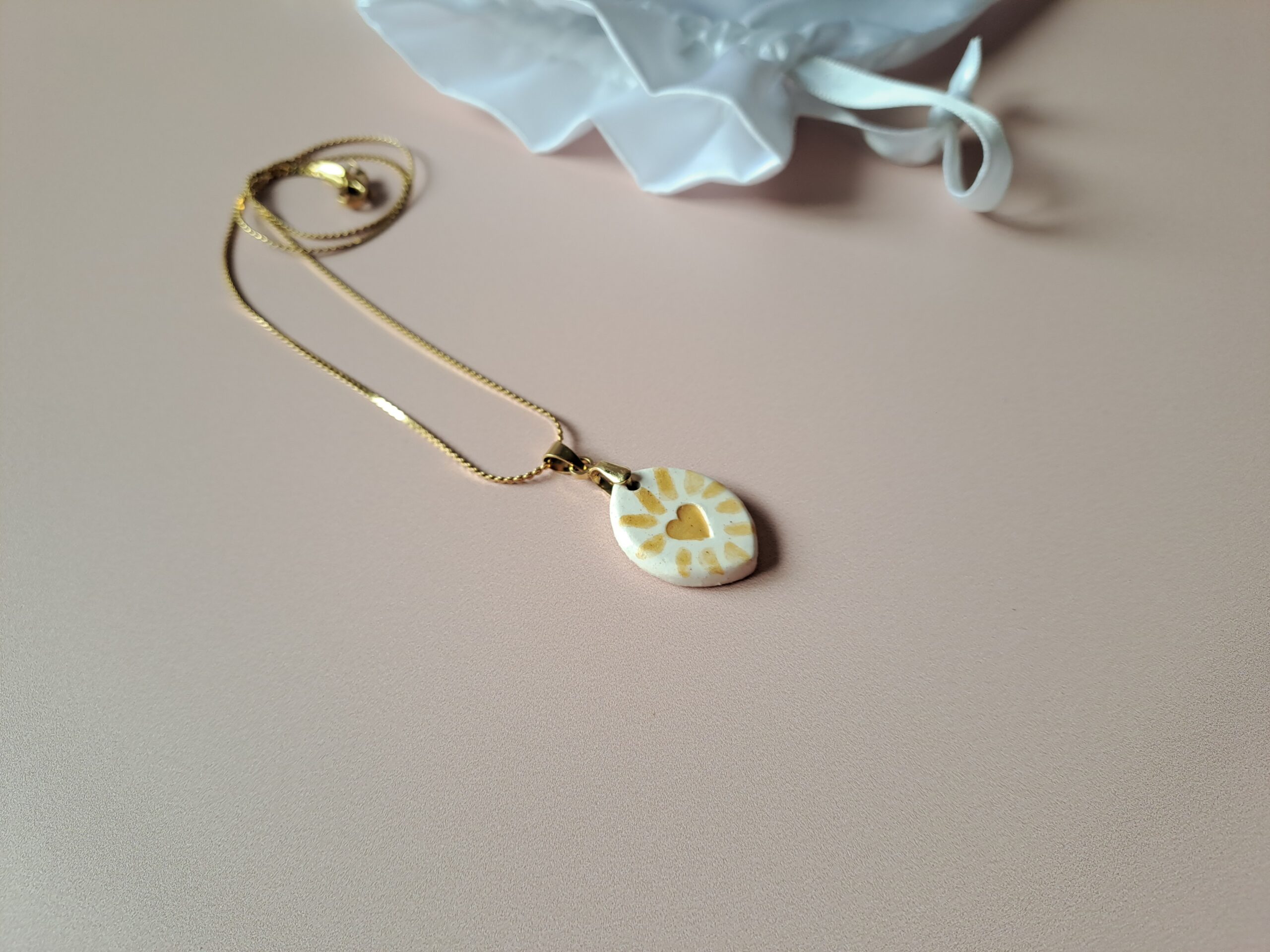 Collier cœur doré - céramique artisanale – Image 2