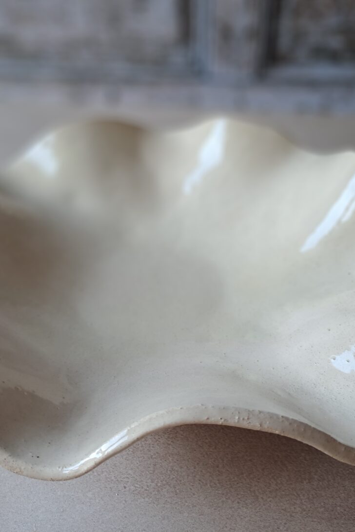 Coupe à fruits en céramique artisanale