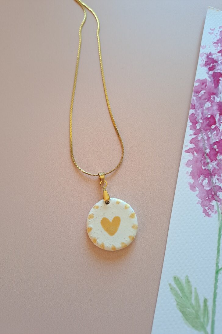 Collier cœur peint - céramique artisanale
