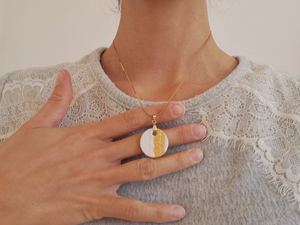 Collier Dentelle N°2 - Pièce Unique – Image 2