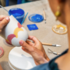 Atelier de peinture sur céramique - Découverte – Chasselay - Une Place