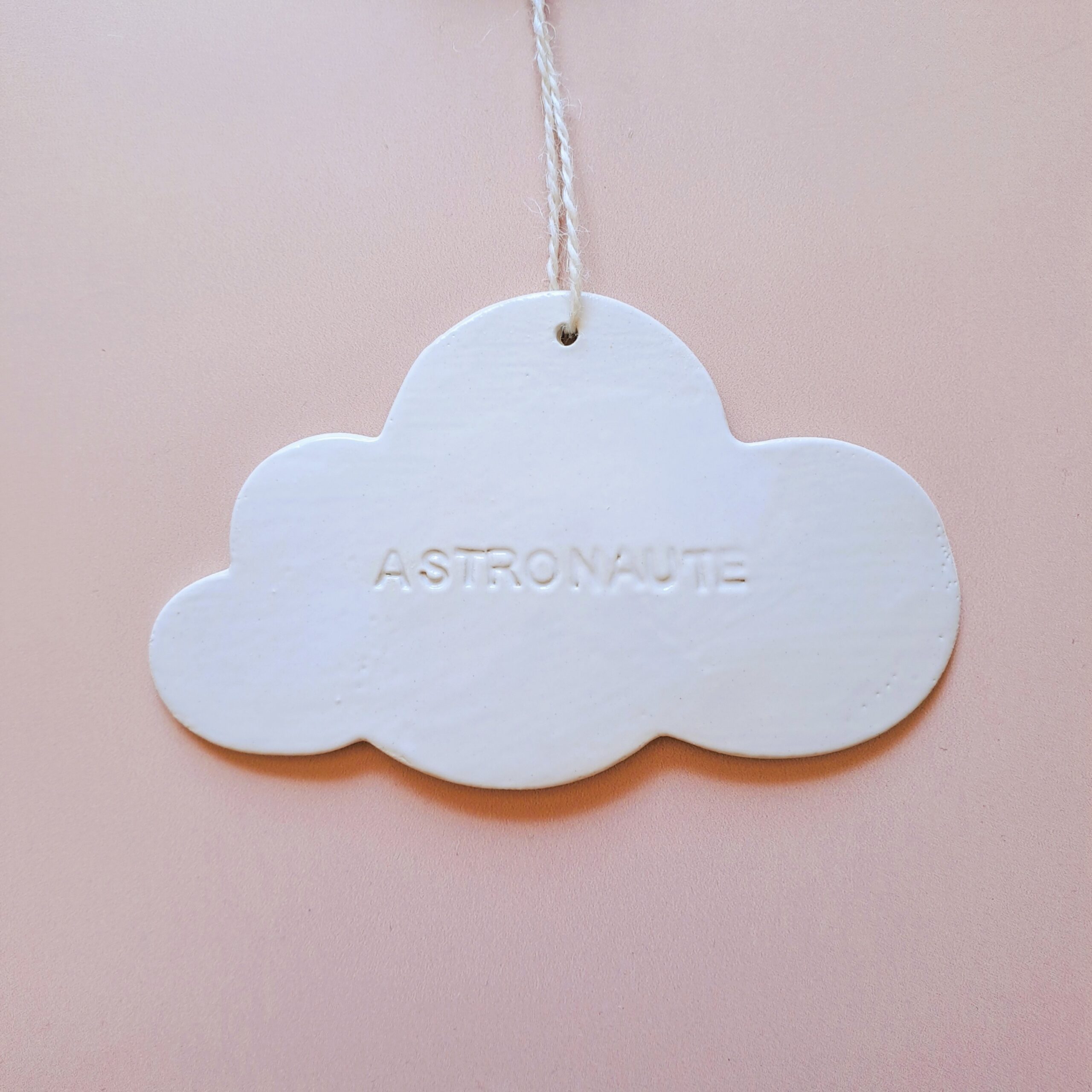 Suspension murale Nuage « ASTRONAUTE » en céramique – Image 7