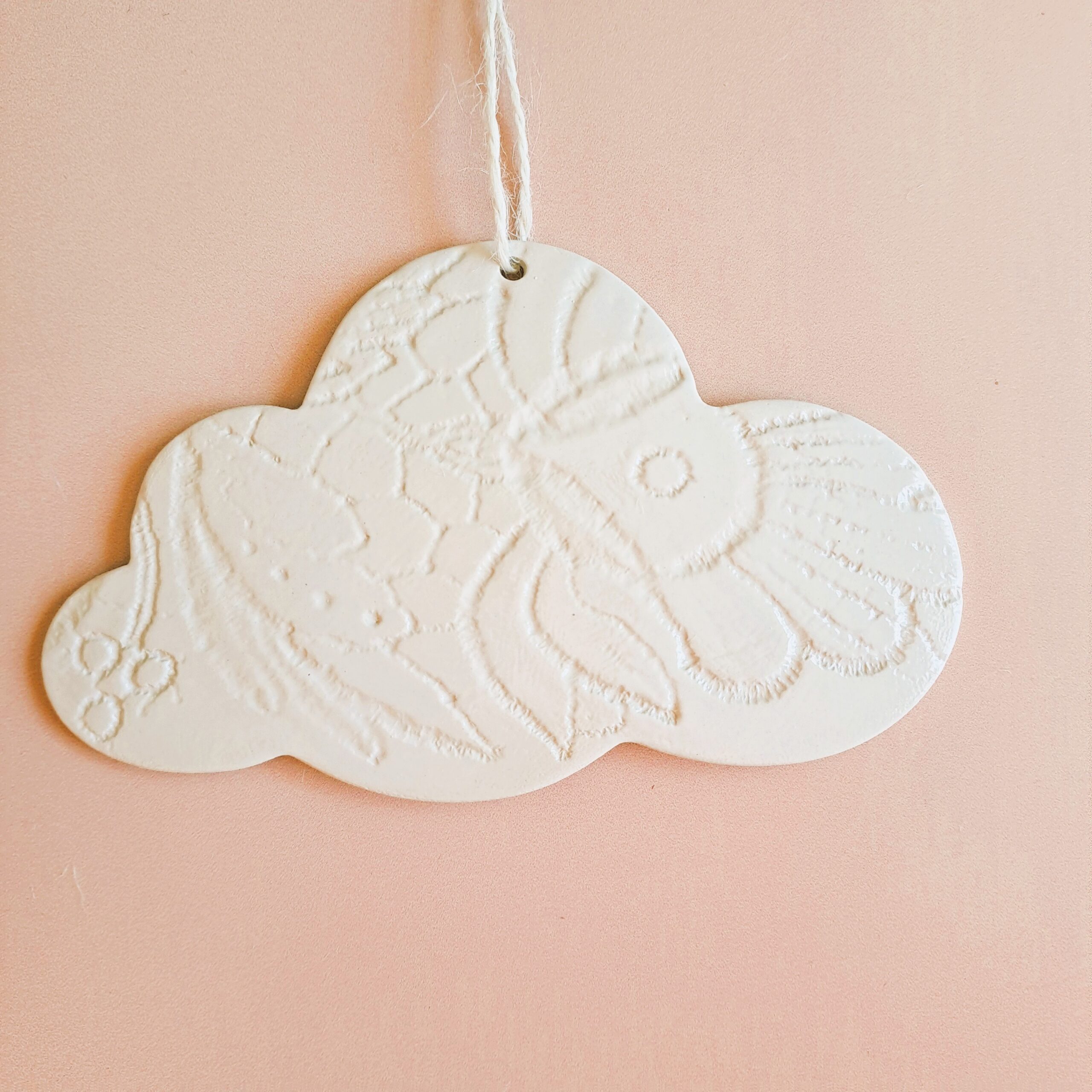 Suspension murale Nuage dentelle en céramique – Image 3
